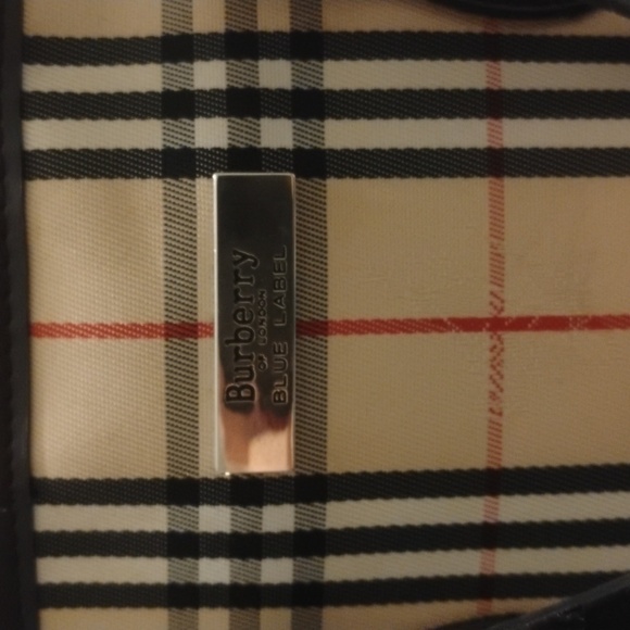 Burberry purse - Picture 4 of 5